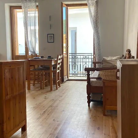 Adele House Apartment