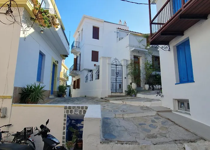 Adele House Apartment