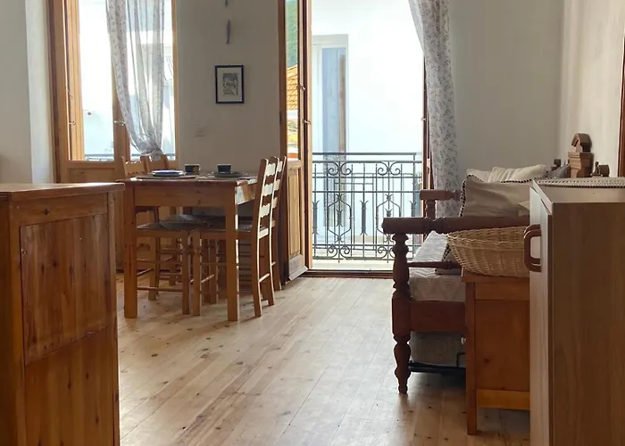 Adele House Apartment