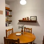 Adele House 公寓