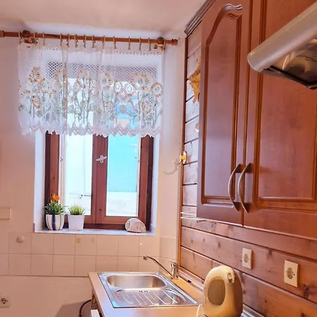 Adele House Apartment *